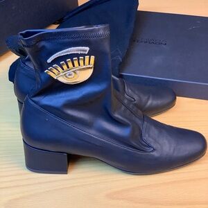 New chiara ferragni eye applique booties 39